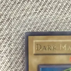 Konami Dark Magician LOB-005 Legend of Blue Eyes Ultra Rare EN 2500/2100 - Image 3