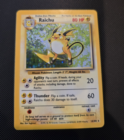 Wizards of the Coast Pokemon TCG Base Set Raichu 14/102 Holo Rare 1999 Eng - Image 1