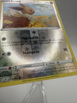 2021 Pokemon TCG - Eevee - SWSH07: Evolving Skies Reverse Holo 125/203 - Image 3
