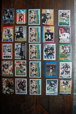 (25) Mixed Brands Bo Jackson ROOKIE Lot NFL Football 25 Card Lot - Image 1