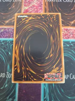 Yugioh Elemental Hero Stratos MAGO-EN004 Premium Gold Rare 1st Edition Near Mint - Image 3