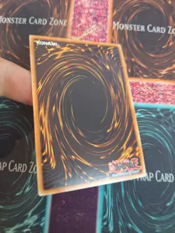Yugioh Elemental Hero Stratos MAGO-EN004 Premium Gold Rare 1st Edition Near Mint - Image 4