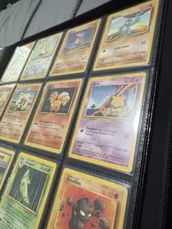 Pokemon Vintage 1999-2000 Base Cards Lot - Image 3