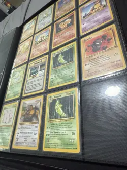 Pokemon Vintage 1999-2000 Base Cards Lot - Image 4