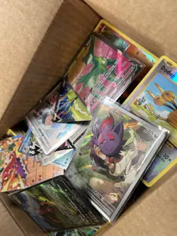 3.5lbs Pokemon Cards. All Reverse Holos, Holos, V’s, EX’s, Full Arts! 700+ Cards - Image 2