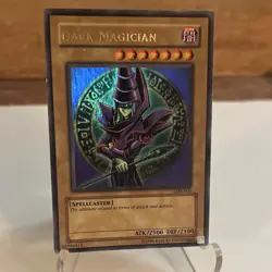 Konami Dark Magician LOB-005 Ultra Rare Holo Unlimited English ATK 2500 DEF 2100 - Image 3