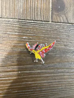 3 X Pokemon Pin Badge Zapdos Moltres Articuno Kanto Birds 2015 - Image 4