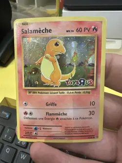 Salameche Charmander 9/108 FRENCH Toys"R"Us PROMO CARD 20th Anniv GEN DAMAGED - Image 1