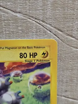 Magneton Skyridge e-Series 19/144 Non-Holo Pokemon Card Rare - Image 4