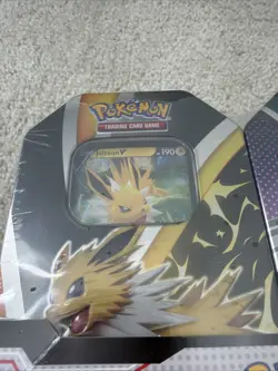 Pokemon TCG V Heroes Bundle Tin 2-Pack Jolteon & Espeon NEW SEALED Box Boosters 820650855658 - Image 5