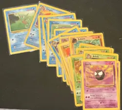 Pokemon TCG Vintage Fossil set, Lot has no duplicates and is as shown - Image 1