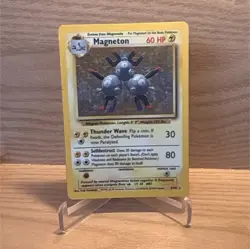 Pokemon TCG Magneton 9/102 Base Set Holo Rare English 60 HP 1999 WOTC - Image 1