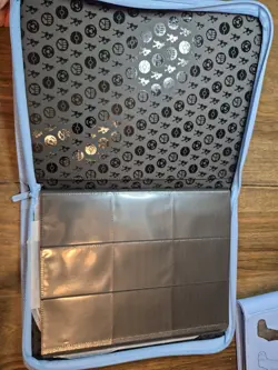 Ultra Pro Zippered PRO Binder 9-Pocket Pokemon Elite Series Lucario - Image 2
