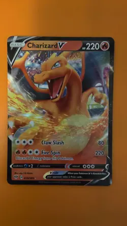 Pokemon TCG Charizard V SWSH03 19/189 NM - Image 1