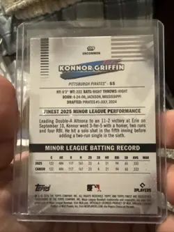 2026 Topps Finest Konnor Griffin RC Uncommon X-fractor #139 Pirates - Image 2
