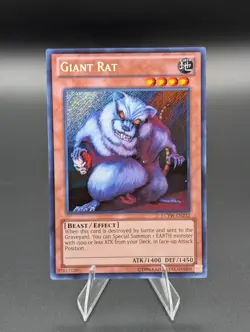 Giant Rat LCYW-EN232 Legendary Collection 3: Yugi's World LP Yu-Gi-Oh! - Image 1