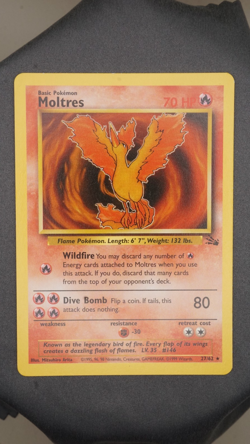 Moltres NM Fossil 27/62 Vintage Pokemon - Image 1