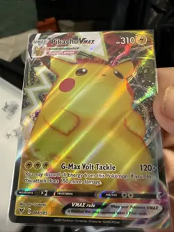 Pikachu Vmax 044/185 Vivid Voltage NM Full Art Ultra Rare Pokemon Card R102 - Image 1