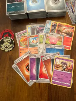 Pokemon TCG 151/Pris/DR/PAF/ETC. 600+ Card C/UC Reverse Holo/Holo NM - BULK LOT - Image 3