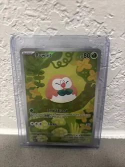 Pokemon Rowlet Illustration Rare Full Art Near Mint Perfect Order 090/088 - Image 1