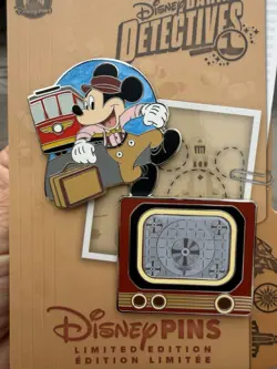 2026 Daring Detectives Pin Bundle Disney California Adventure - Image 3