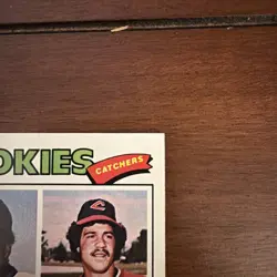 1977 Topps #476 Rookie Catchers Gary Alexander, Rick Cerone, Dale Murphy - Image 3
