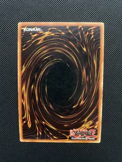 Yugioh Big Shield Gardna DB1-EN097 Ultra Rare LP - Image 2