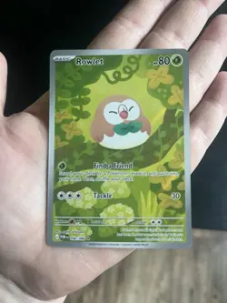 Pokemon Rowlet Illustration Rare Full Art Near Mint Perfect Order 090/088 - Image 1