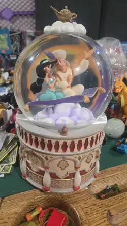 Disney Store Aladdin & Jasmine Large Snow Globe "A Whole New World" Musical - Image 3