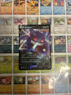 Pokemon TCG Gengar v Fusion Strike 156/264 Holo Ultra Rare - Image 1