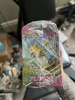 Pokemon TCG Sword & Shield - Fusion Strike Booster Box Sealed NEW! - Image 4