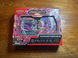 Team Rocket's Mewtwo ex League Battle Deck Box: The Pokemon Company Pokemon TCG - Image 1