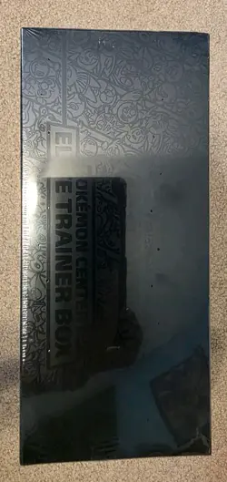 🔥 Pokemon Center Celebrations Elite Trainer Box ETB New Factory Sealed 🔥 - Image 3