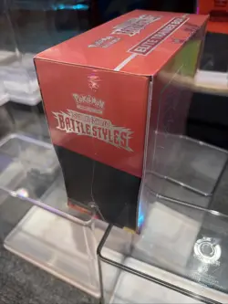 Pokemon TCG: Battle Styles Elite Trainer Box ETB Sealed Red - Image 2