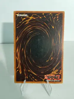 Yu-Gi-Oh! Dark Magician SDY-006 - Ultra Rare - MP/HP - Max Holo Bleed! - Image 2