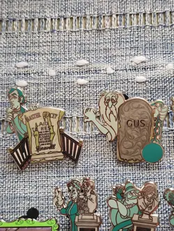 Disney Haunted Mansion Lot 15 Pin Set Ghosts & Tombstones *See Pictures* - Image 4