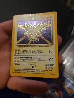 1999 Pokemon TCG Base Set Zapdos Holo Rare Card 16/102 MP Condition - Image 2