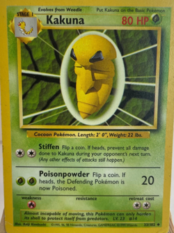1999 Pokemon TCG - Kakuna - Base Set - Uncommon Card - 33/102 - Image 1