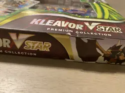 (DAMAGED BOX) SEALED Pokemon: Kleavor VStar Special Collection Box 820650851254 - Image 2