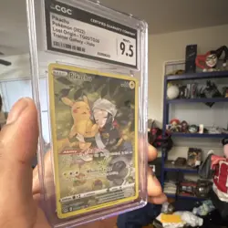 Pokemon TCG CGC 9.5 Pikachu TG05/TG30 Lost Origin Trainer Gallery Holo ENG 2022 - Image 2