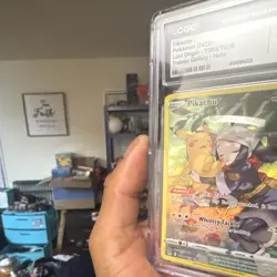 Pokemon TCG CGC 9.5 Pikachu TG05/TG30 Lost Origin Trainer Gallery Holo ENG 2022 - Image 3