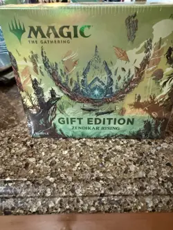 Magic: The Gathering - Zendikar Rising Gift Edition Bundle (C77290000) 630509919628 - Image 1
