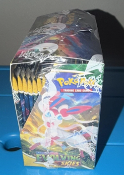 Pokemon Sword & Shield Evolving Skies Booster Box 36 Packs FACTORY - Image 4