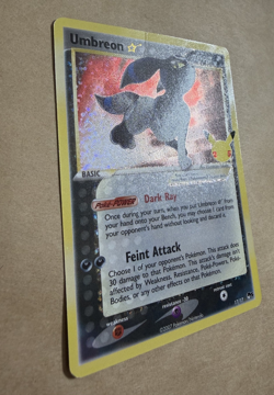 Umbreon Gold Star 17/17 Pokemon Celebrations Classic collection MP - Image 2