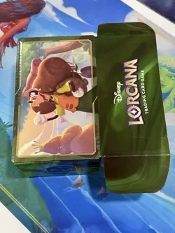 Disney Lorcana Fabled Promo Deck Box Fabled Goofy - Image 1