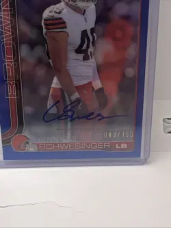 2025 Topps Chrome Carson Schwesinger Rookie Auto RC Blue Refractor #/150 SSP! - Image 3