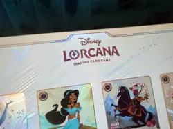 D23 Disney Lorcana Curator’s Collection : Edition Heroines – Coffret box boite - Image 2