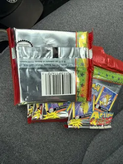 Pokemon TCG Holo Ultra Rare 5 Sealed Packs 1999 Action Flipz - Image 2