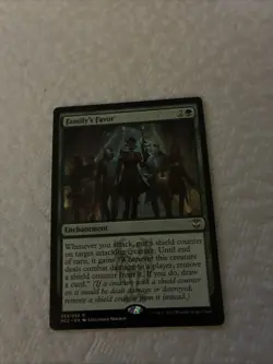 Family's Favor Commander: Streets of New Capenna Regular - Image 1
