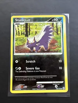 Pokemon TCG Stunky Diamond Pearl 102/130 Reverse Holo LP - Image 1